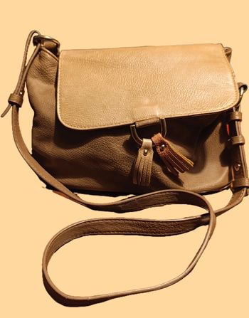 Petit sac à bandoulière.