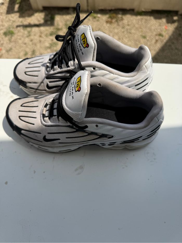 Nike blanche - photo numéro 2