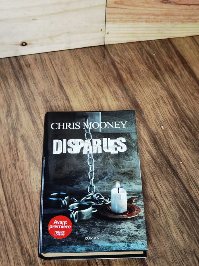 D4264 - livre "disparues" de Chris mooney