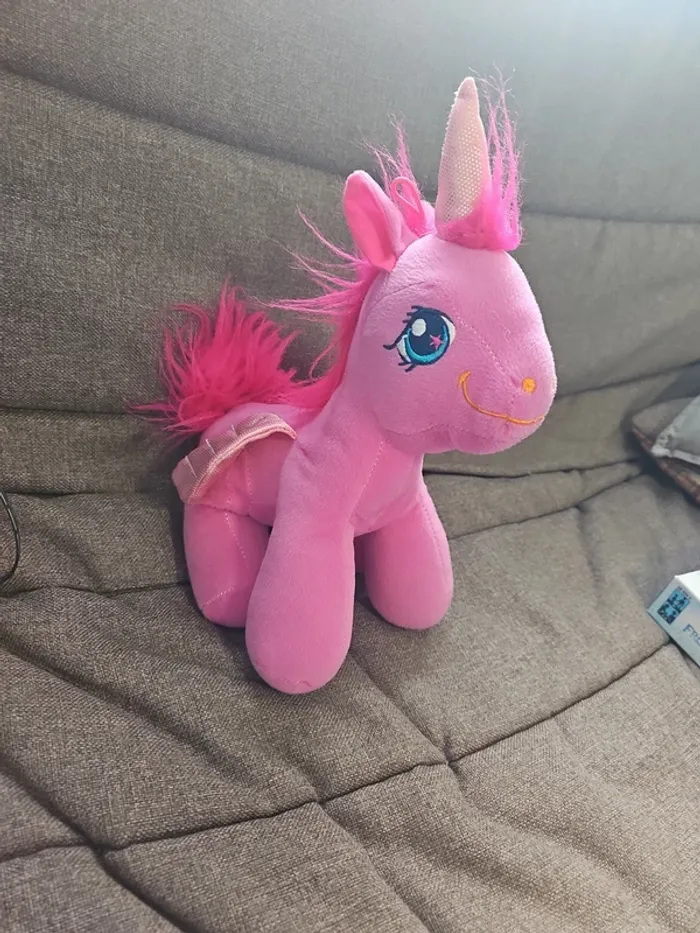 Peluche rose fushia licorne - photo numéro 2