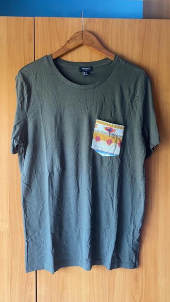 Tee-shirt kaki avec poche imprimee M