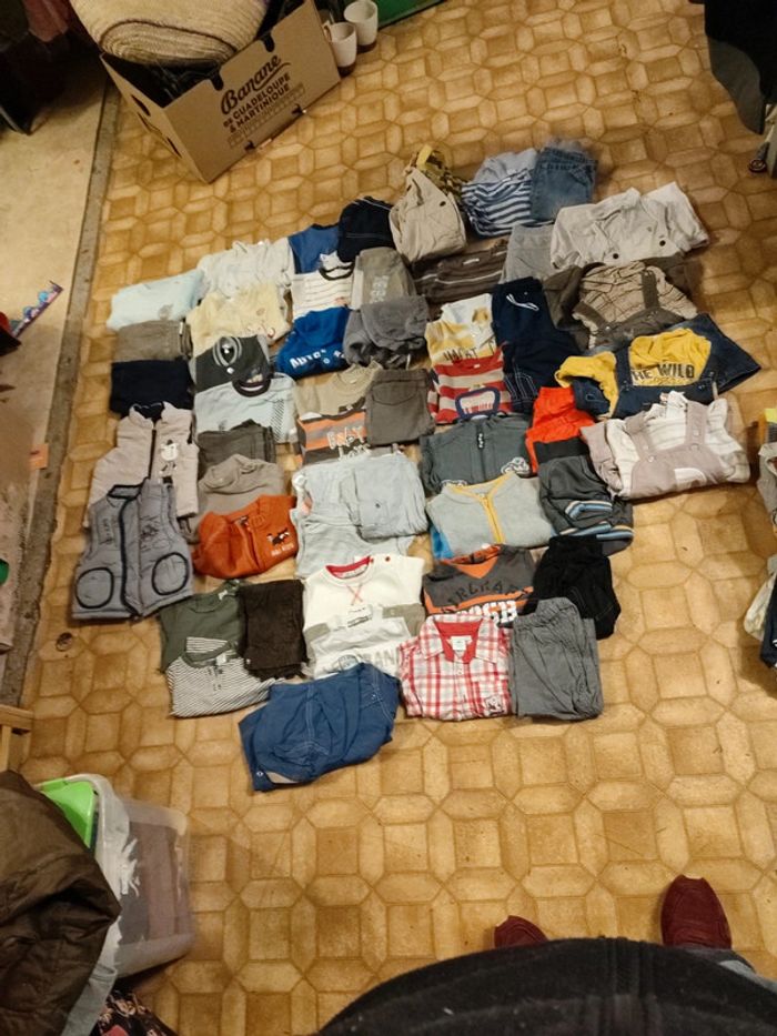 Gros lot 56 vêtements 6 mois garçon automne/hiver
