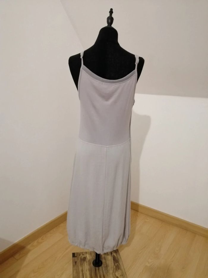 Robe taille 38 - photo numéro 2