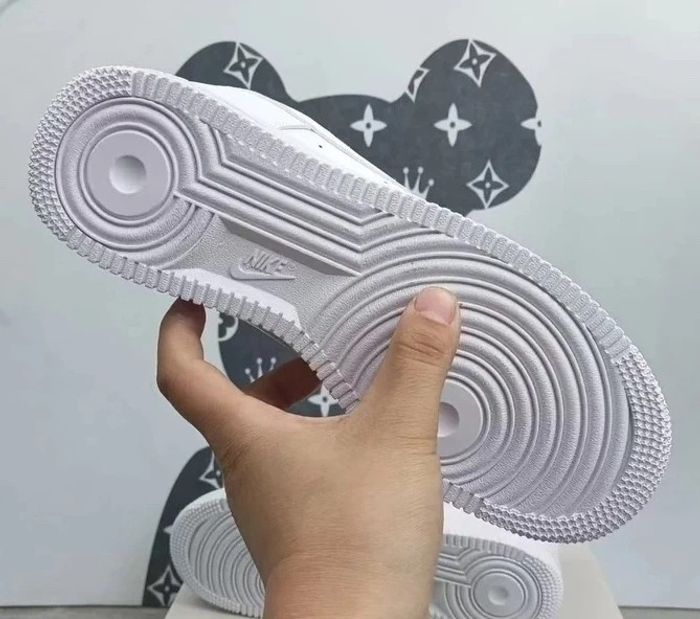 Nike Air Force 1 Low '07 White  42 - photo numéro 6