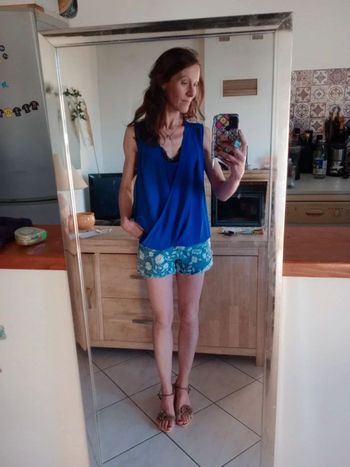 Top femme 40 bleu et crochet c79