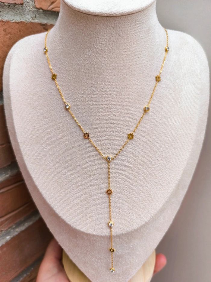 Pendentif doré en Y avec soleil et zircons - photo numéro 4