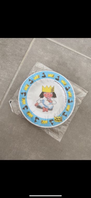 Assiette en plastique Neuf