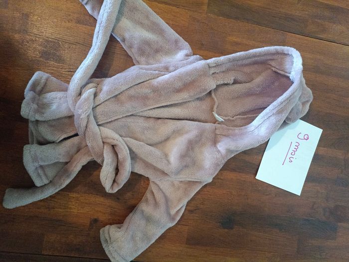 Lot de 20 articles - 9 mois - filles - photo numéro 3