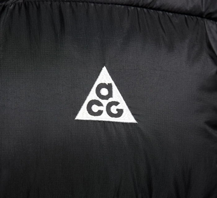 Doudoune Nike ACG Taille L - photo numéro 2