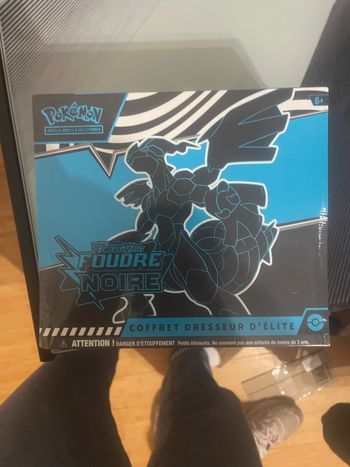 Pokémon ETB EV10.5 Foudre Noire Scellé 