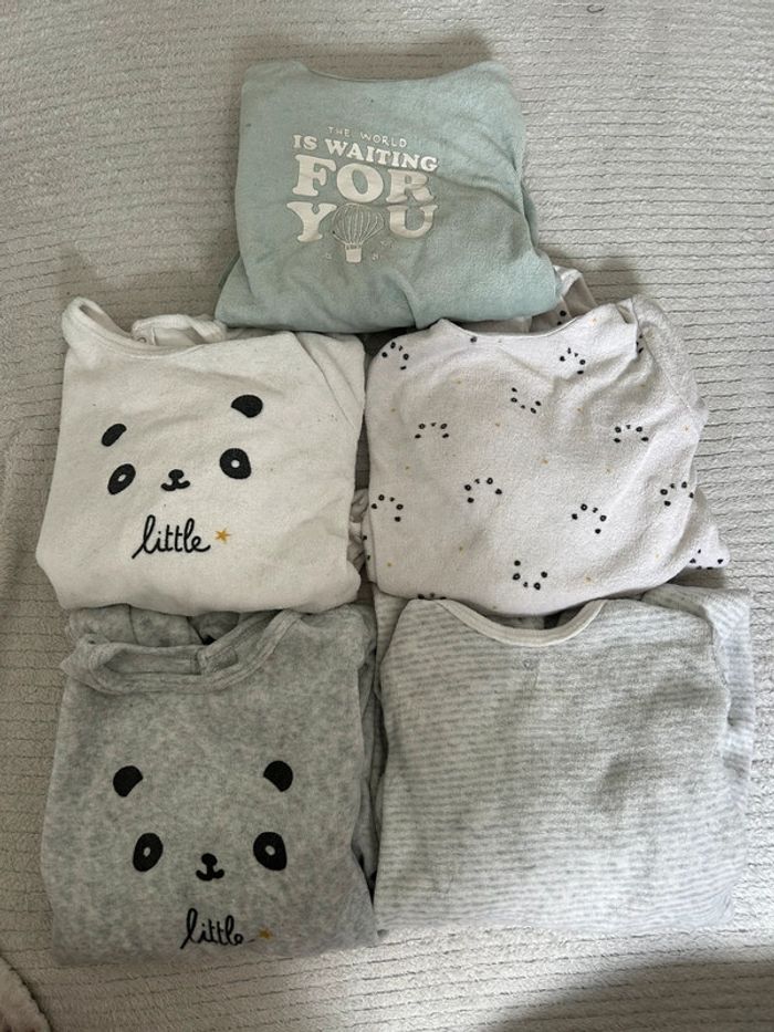 Lot de pyjamas en velours 24 mois - photo numéro 2