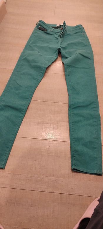 Lot des 2 paires des pantalons Lee Cooper