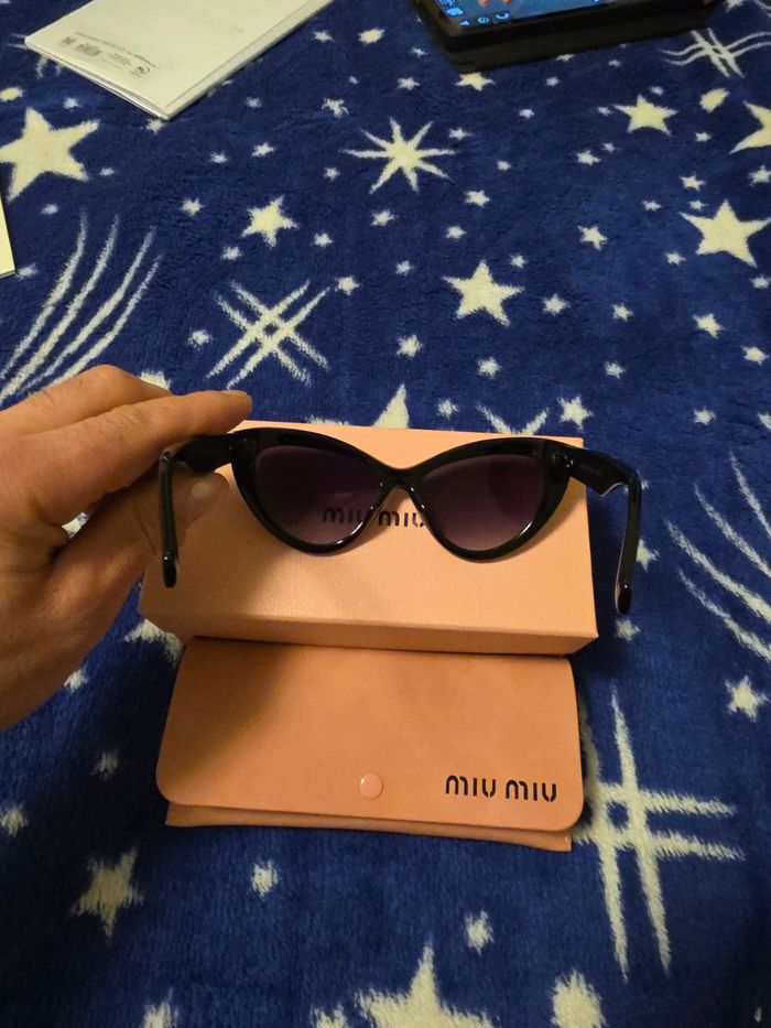 Lunettes de soleil miu miu - photo numéro 4