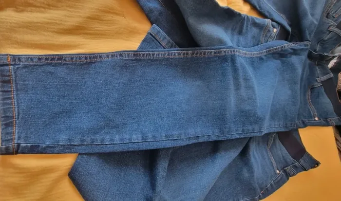2 jeans de grossesse - photo numéro 2