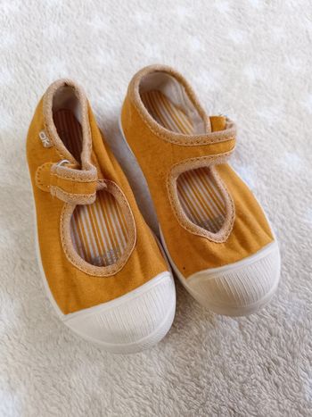 Chaussure moutarde Okaïdi