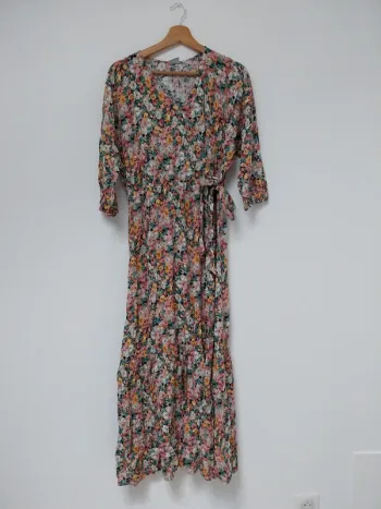 Robe à fleurs coloré Jaqueline de Yong 40