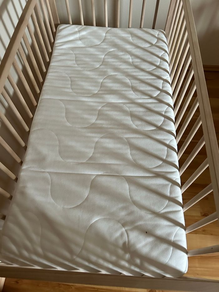 Lit bébé - photo numéro 3