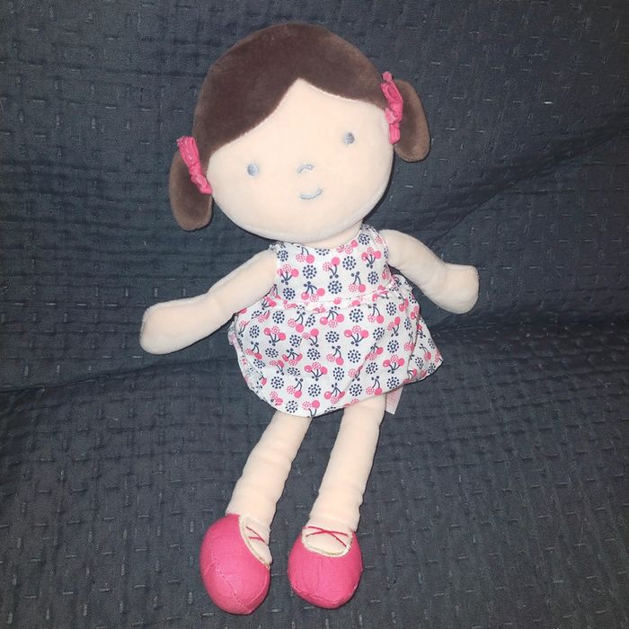 Doudou Poupée Couette Brune Fille Robe Motif Cerise Obaibi