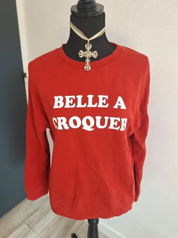 Sweat à manches longues rouge