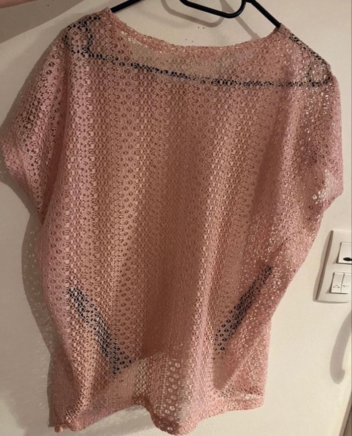 T-shirt rose en dentelle ajourée - photo numéro 2