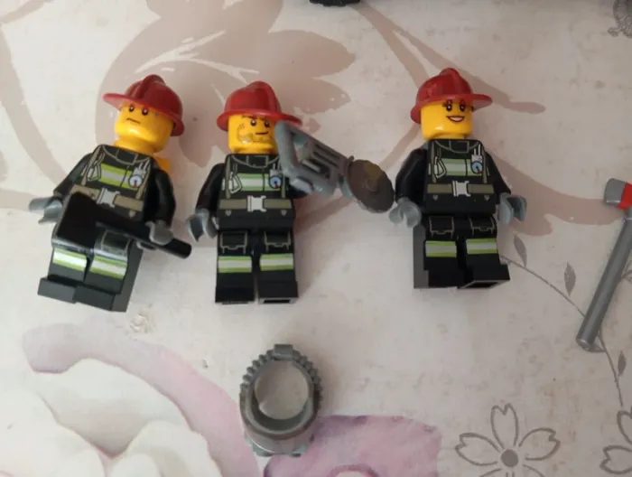 Lego pompier 60003 - photo numéro 2