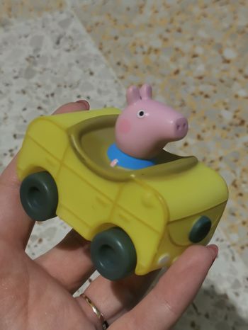 Voiture Georges peppa pig