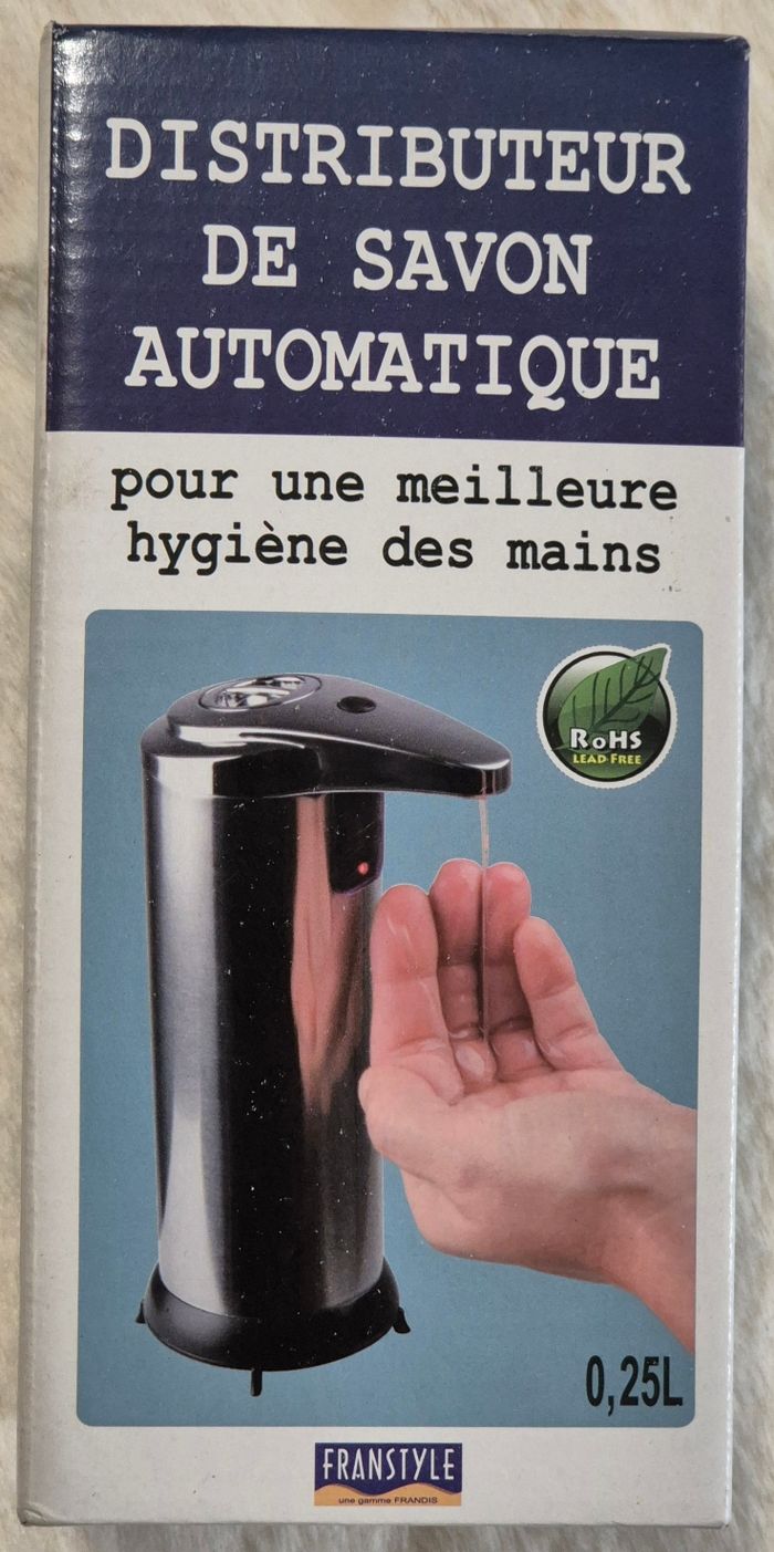 Distributeur de savon automatique