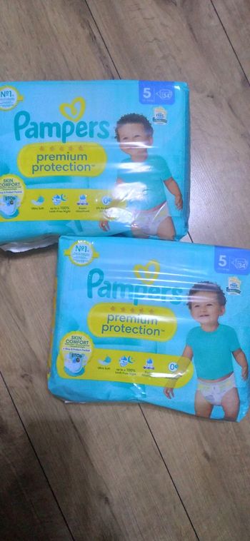 Couches pampers premium protection