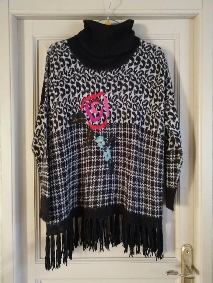 Pull à col roulé Desigual M