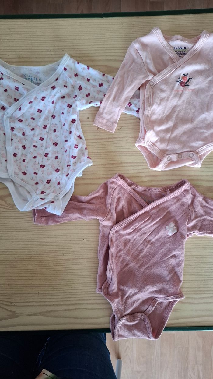Lot bébé fille 1 mois - photo numéro 3