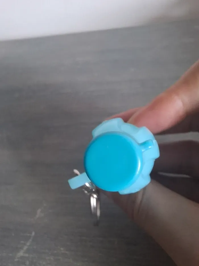 Porte clef clé tupperware gourde bleu turquoise - photo numéro 3