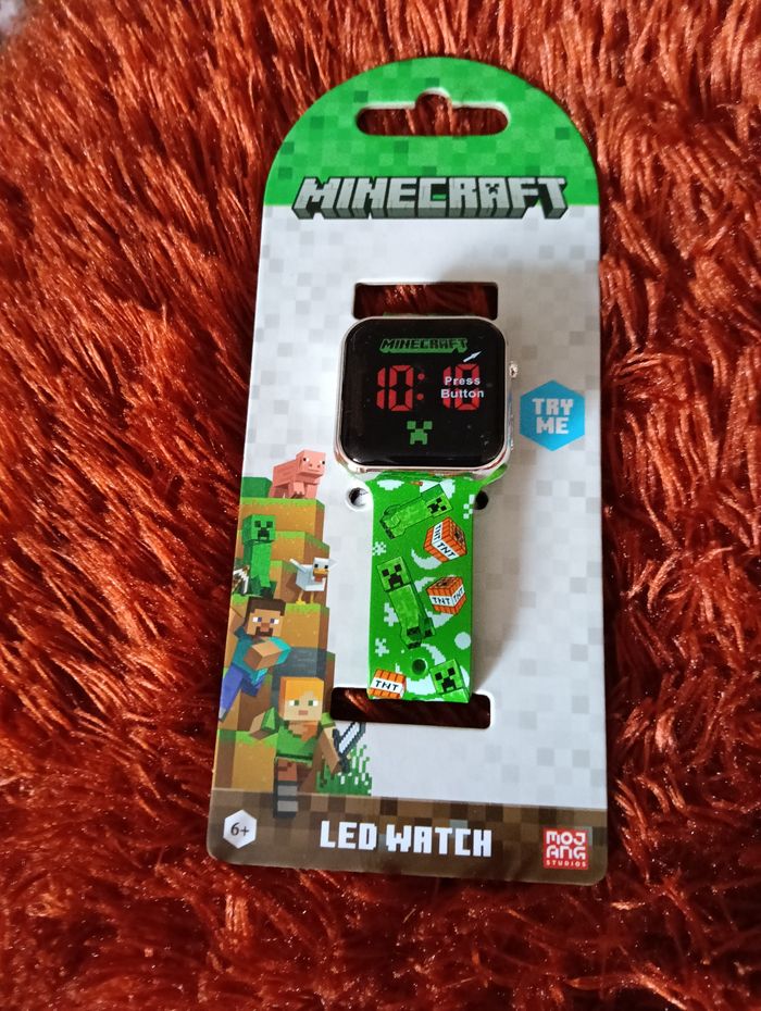 Montre digitale led Minecraft vert