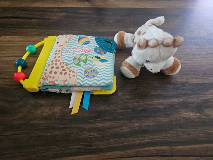 Livre sophie la girafe