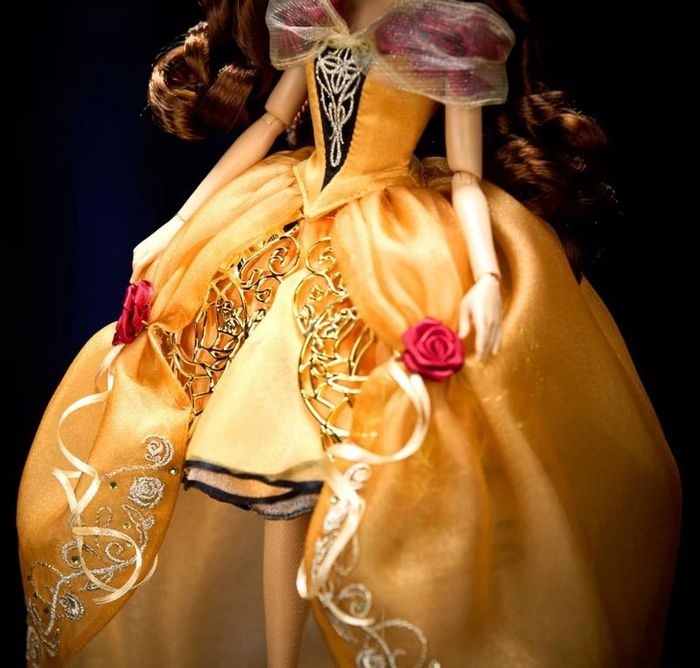 Poupée Disney Designer Collection Série Danse La Belle et la Bête Édition Limitée - photo numéro 4
