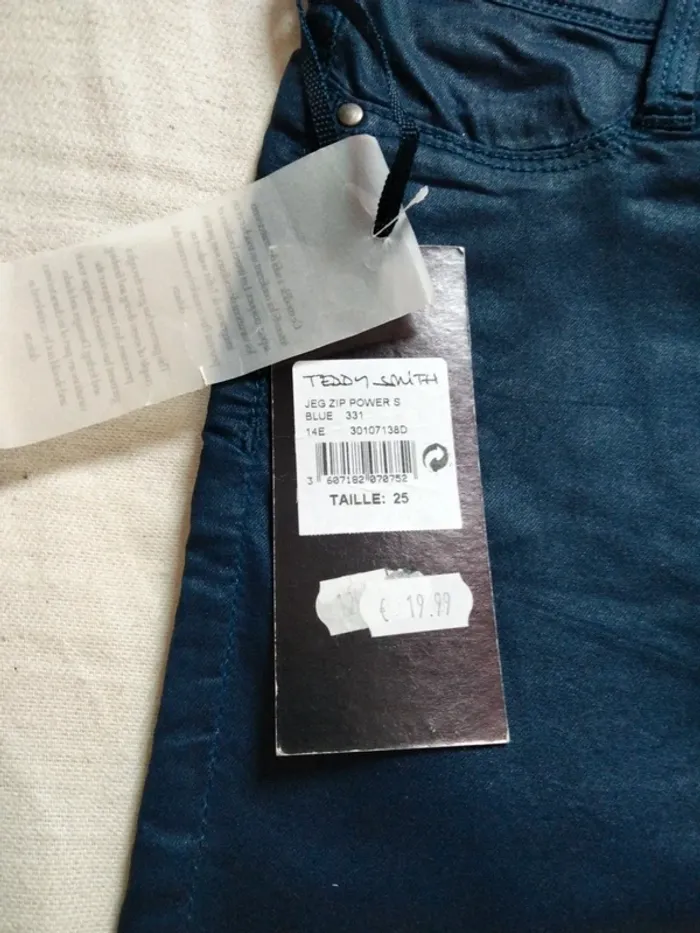 Pantalon bleu marine Teddy Smith taille 25 - photo numéro 3