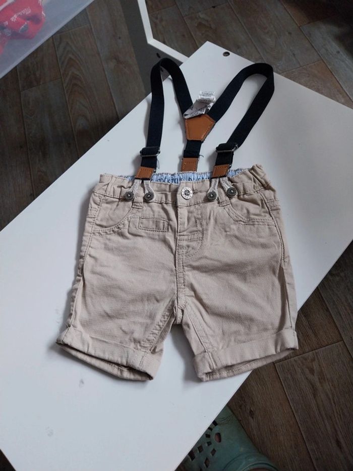 Short 12 mois avec bretelles