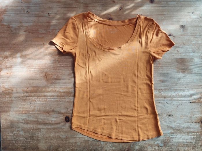 Tee-shirt orange Camaïeu – Taille S / 36 – Coupe asymétrique – TBE - photo numéro 3