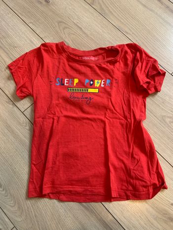 T shirt rouge 8 ans