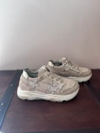 Baskets Stones and Bones 24