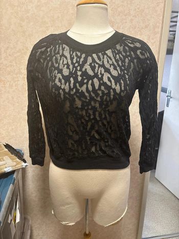 Blouse manche longue transparente taille 34 marque sport the kooples