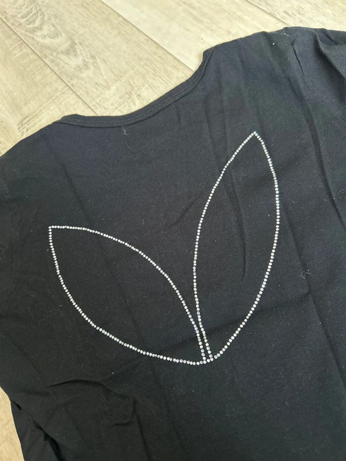 Tee shirt noir à strass - photo numéro 5