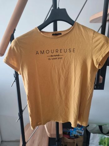 Tee-shirt moutarde