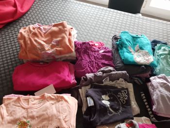 Lot de vêtements bébé fille