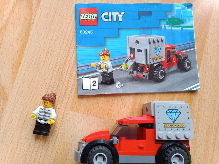 Lego city 60243 - photo numéro 5