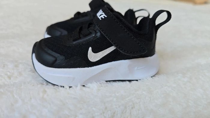 Basket nike noir et blanche - photo numéro 2