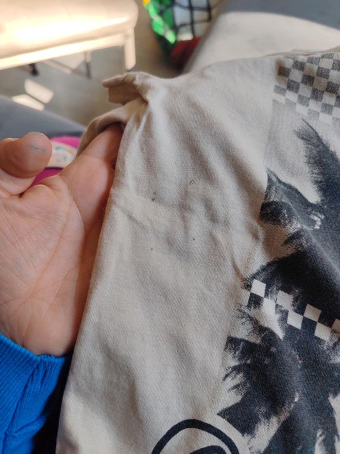 T shirt manches courtes taille 7-8 ans / 128cm - photo numéro 2