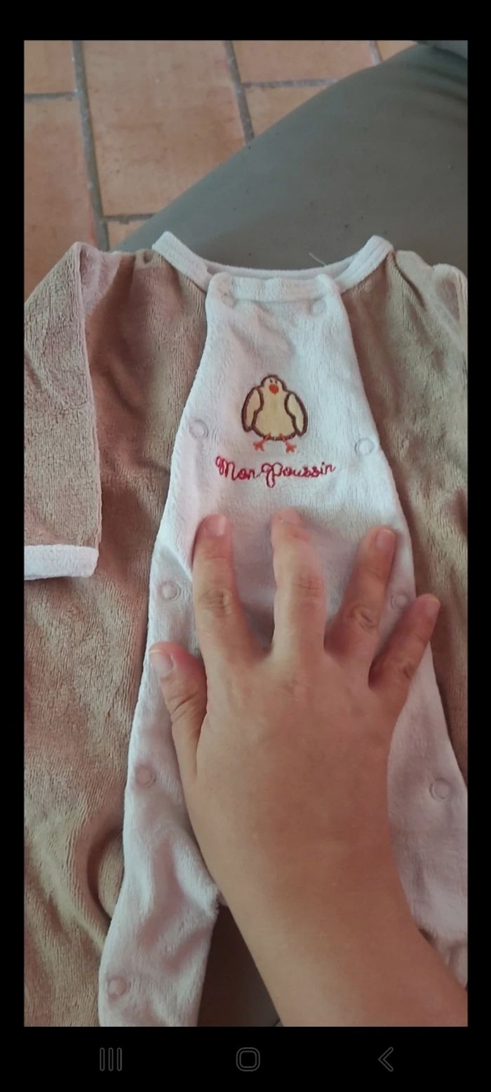 Pyjama 1 mois - photo numéro 3