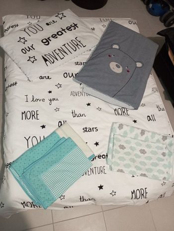 2 Couverture bébé+oreiller+parures