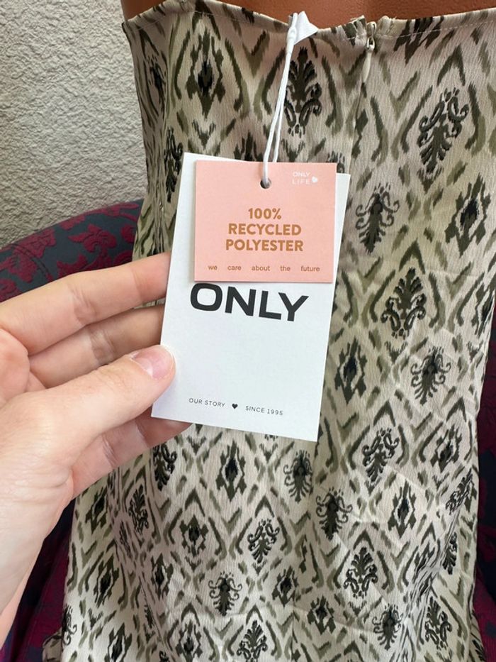 Robe neuve à motif - photo numéro 5