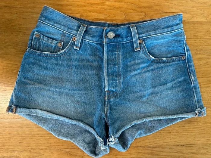 Short Lévis taille 25